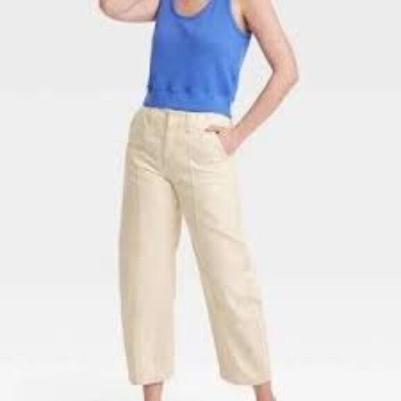 NWT- MID-RISE CURVED LEG BARREL JEANS - Picture 5 of 5